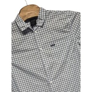 Helly Hansen Man's Shirt Size Large Plaid Checkered Short Sleeve Shirt